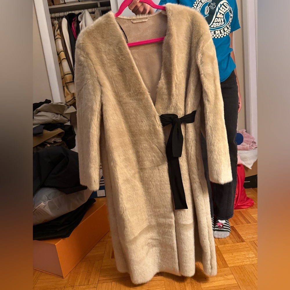 H&M fake fur coat with black string